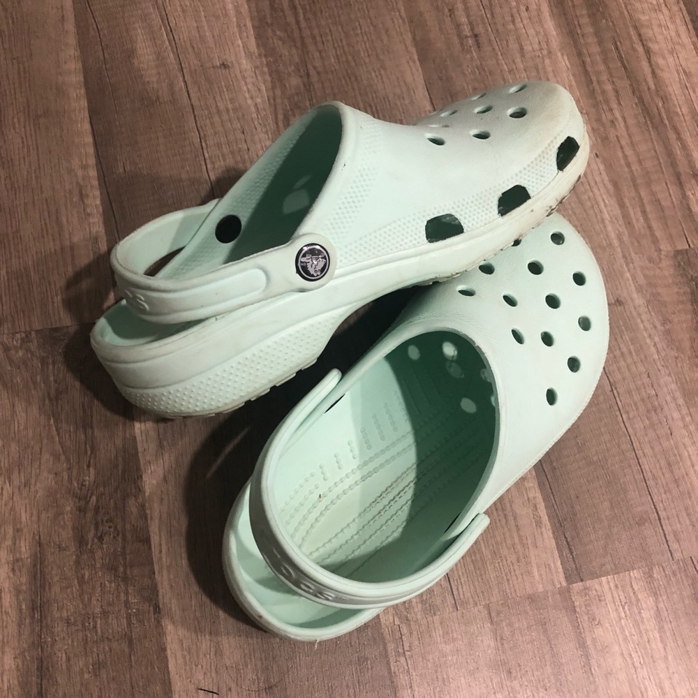 Women’s mint crocs